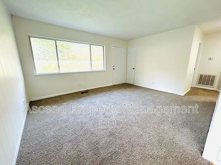 4606 Norcross Rd #B — Photo 4