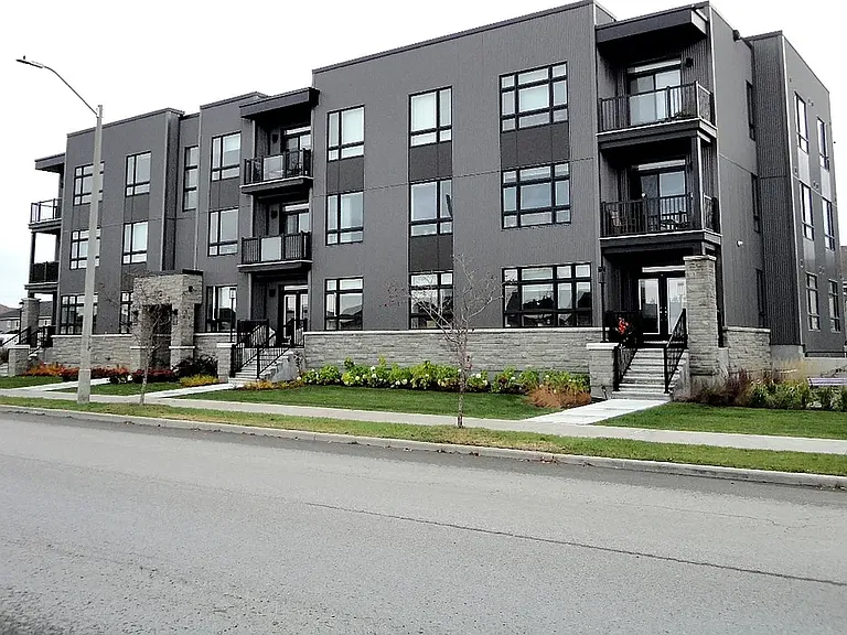 180 Cope Dr #301 — Photo 4