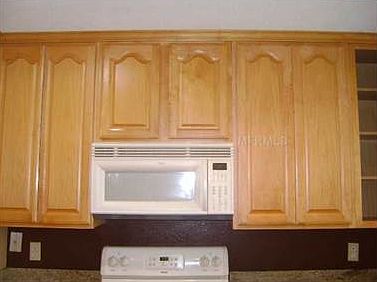 3rd image of 25142 Niblic St