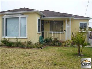 2nd image of 635 Magnolia Ave