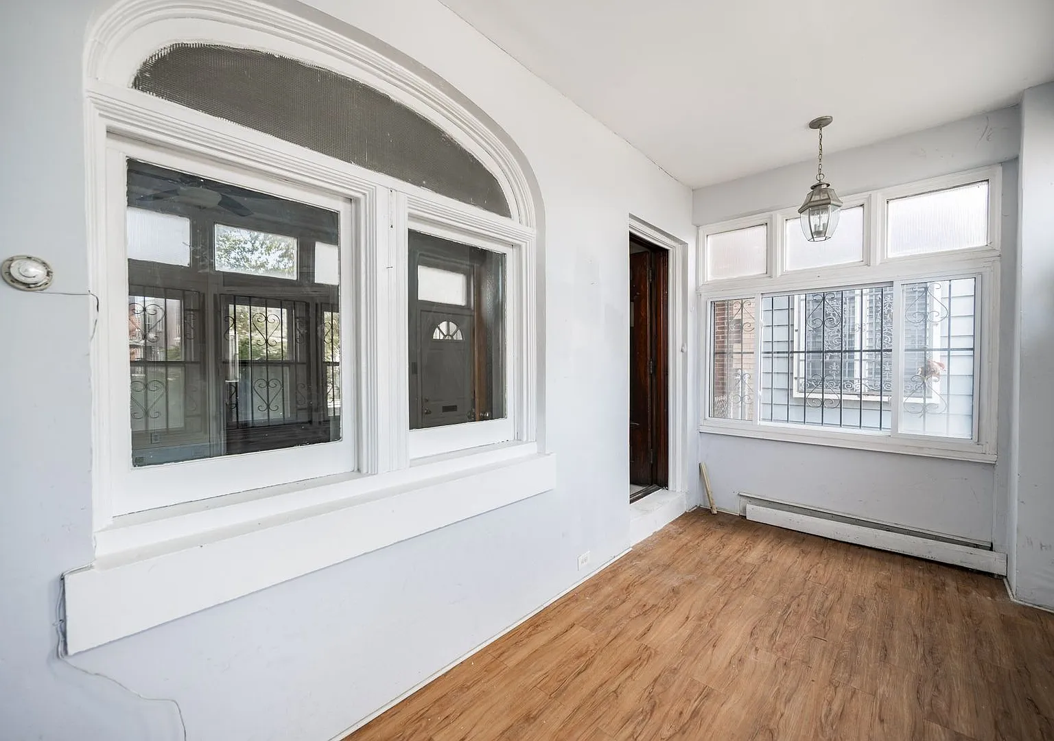 Large Four Bedroom West Philadelphia Home! — Photo 3