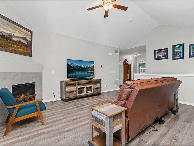 965 Mount Andrew Dr — Photo 10