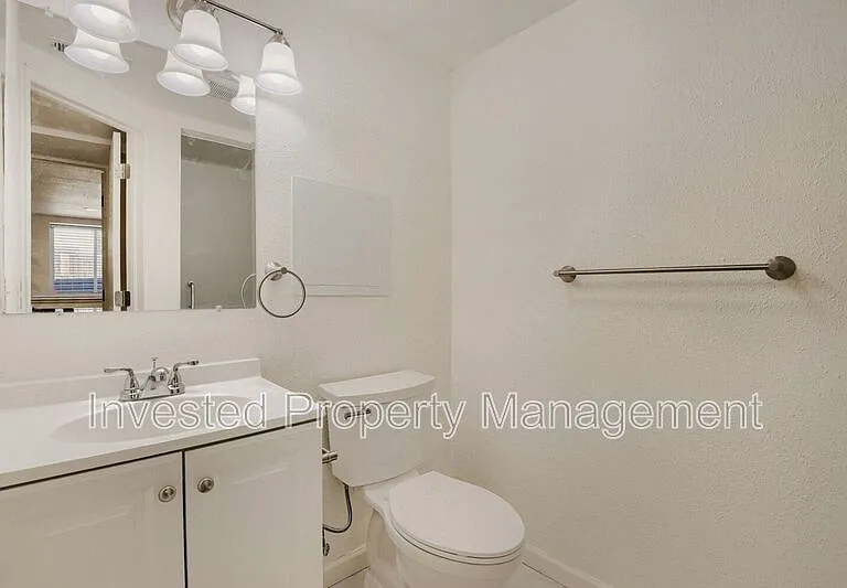 19107 E Bellewood Dr — Photo 15