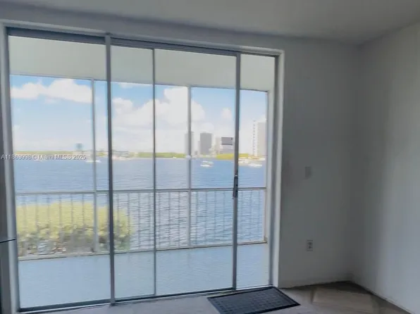 3000 Marcos Dr APT P311, Aventura, FL 33160