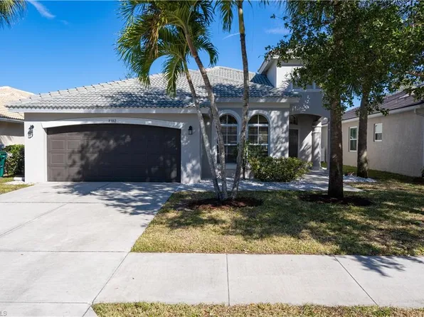 8302 Laurel Lakes WAY, NAPLES, FL 34119