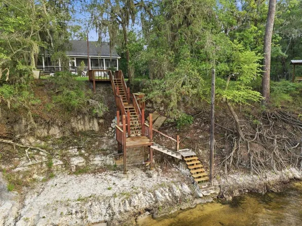 6120 NW 55th St, Bell, FL 32619