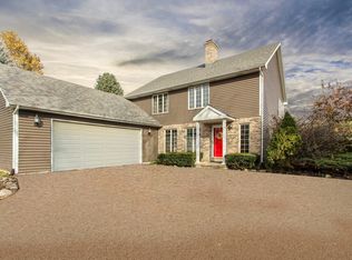 14N243 Gunpowder Ln, Elgin, IL 60124