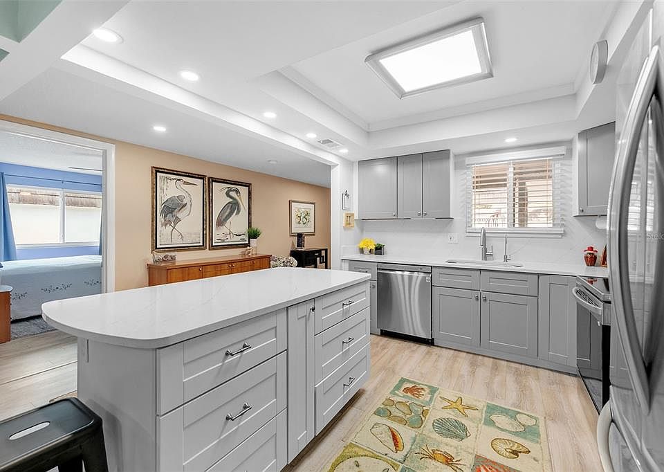 1st image of 1228 BELLEFLOWER STREET #117