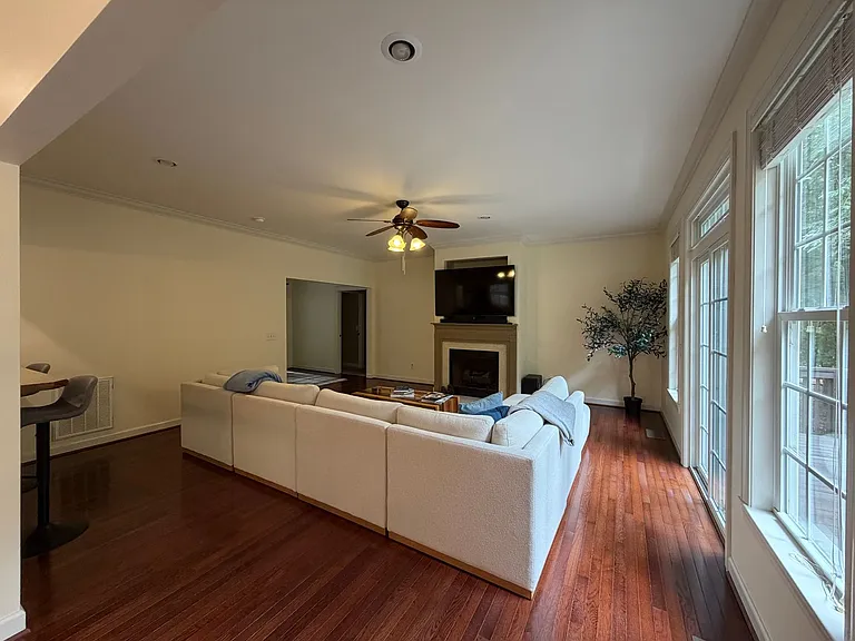 10 Grayson Pl — Photo 4