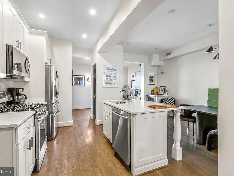 318 Todd Pl NE — Photo 10