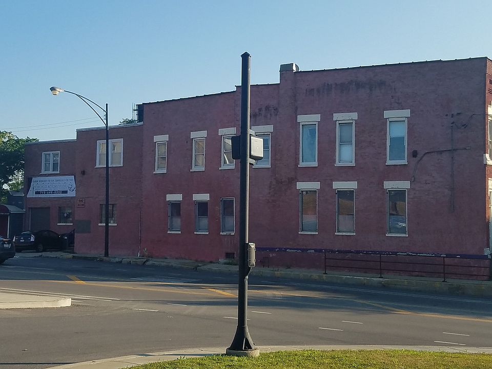 2nd image of 2040 N Elston Ave