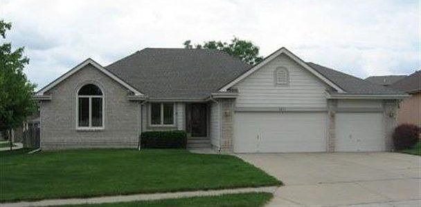 1st image of 5011 N 136th St