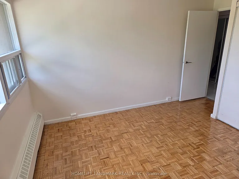 100 Leeward Glenway #301 — Photo 19