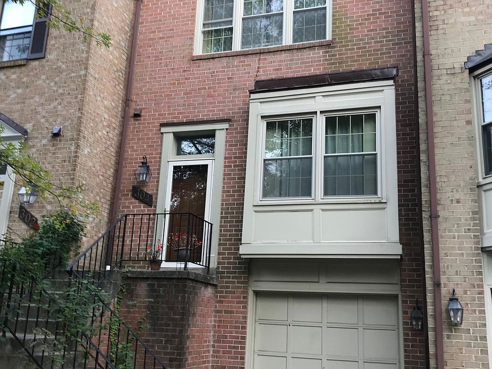 1st image of 304 Lynn Manor Dr