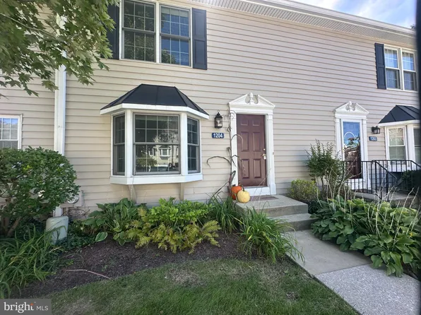 1204 N Glen Dr #1204, Glen Mills, PA 19342