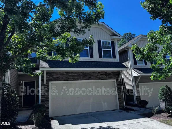 210 Hamlet Pl, Morrisville, NC 27560