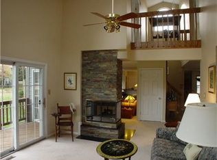 84 Fairway Blvd, Monroe Township, NJ 08831