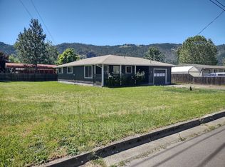 261 La Mar St, Myrtle Creek, OR 97457