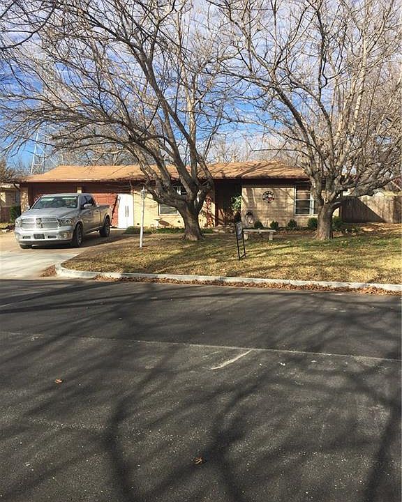 1st image of 6823 Briley Dr