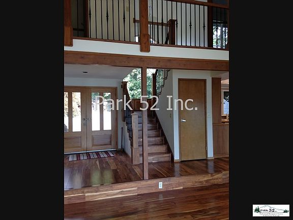 5th image of 10018 Dekoven Dr SW