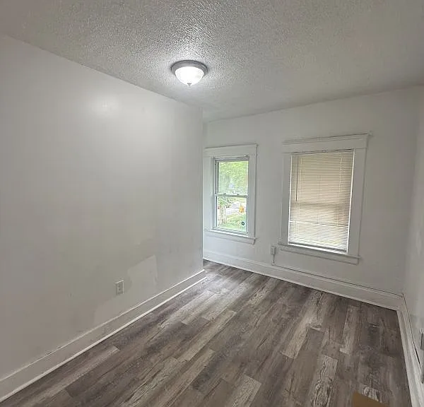 9904 North Blvd — Photo 5