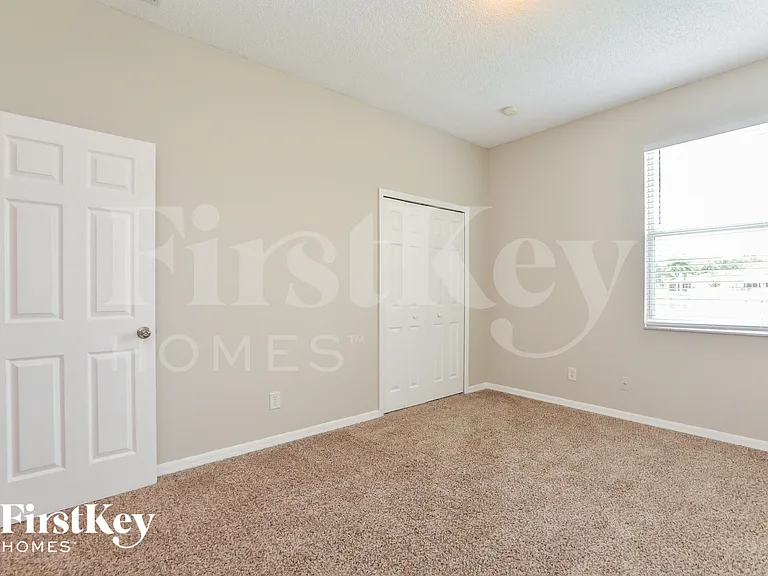 10020 Savannah Bluff Ln — Photo 11
