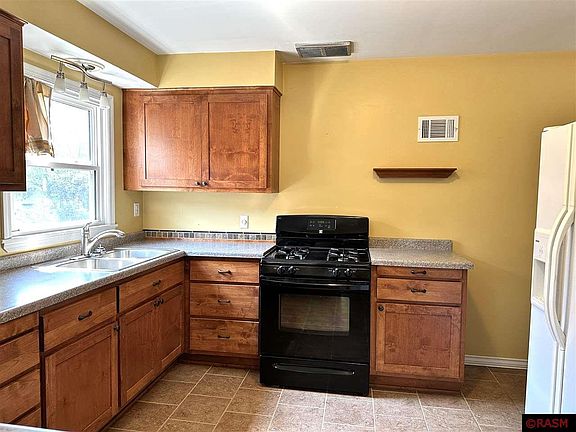 4th image of 1729 N Broad St