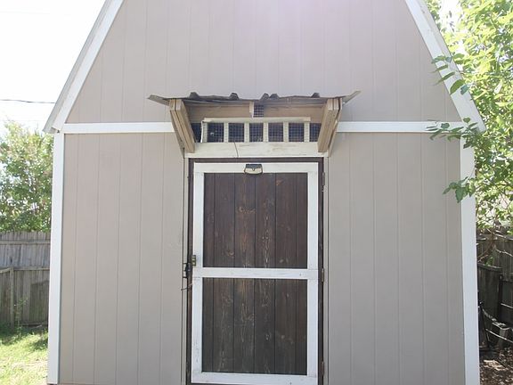 2nd image of 5311 Long Leaf Dr