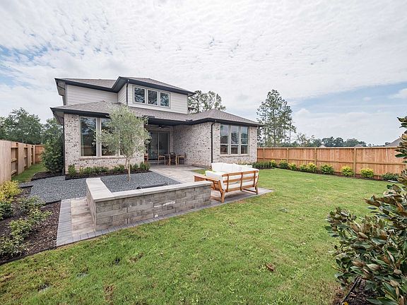 Representative Only Verdin Plan Backyard