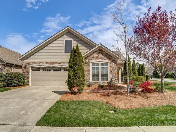 1297 Restoration Dr, Waxhaw, NC 28173