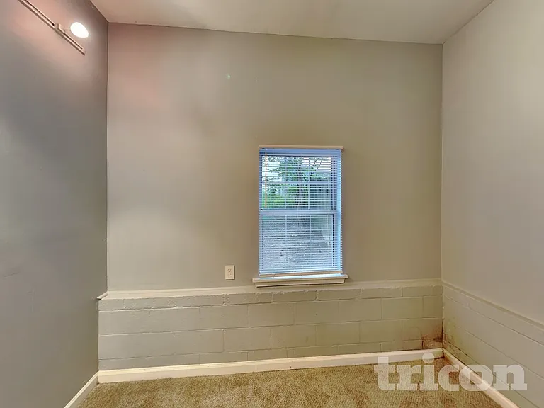 101 Halehaven Dr — Photo 15