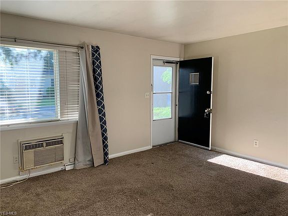 4th image of 259 Kenwood Ave