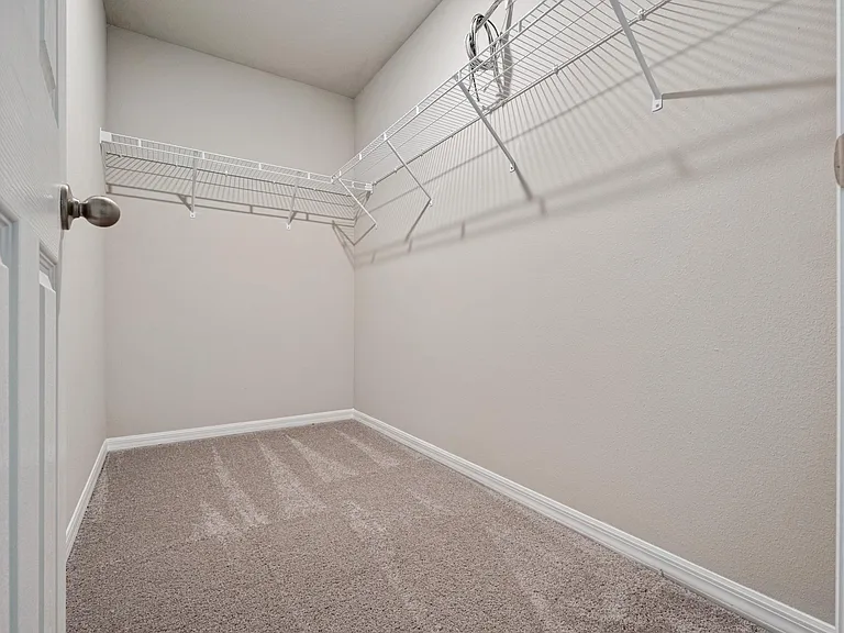 658 Legacy Loop — Photo 19