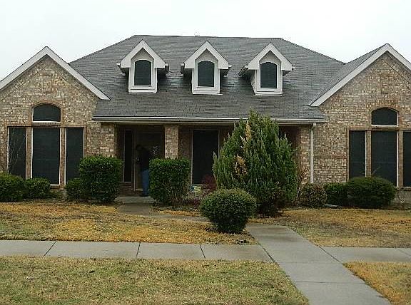 2nd image of 1213 Devonshire Dr
