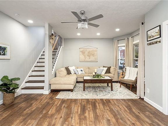 2nd image of 1365 Bonnieview Ave