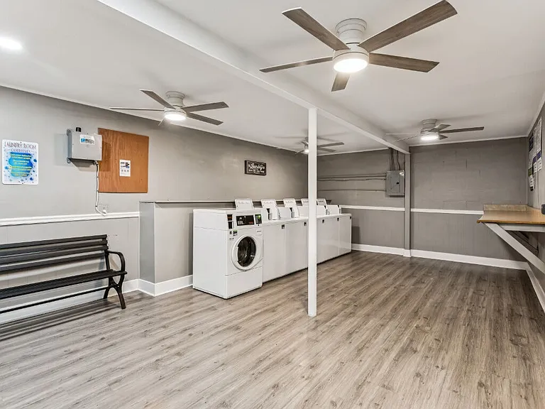 Ashford Place Apartments — Photo 21
