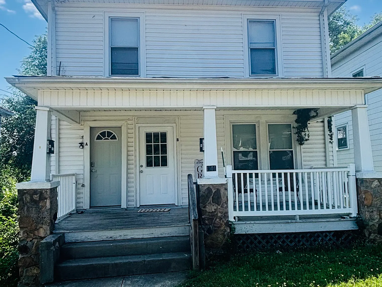 3 bed, 861 sqft, $1,195 — Photo 1