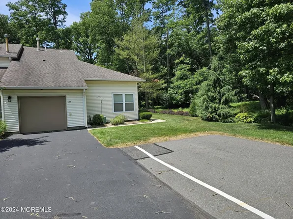 155 Sunnymede Street, Englishtown, NJ 07726