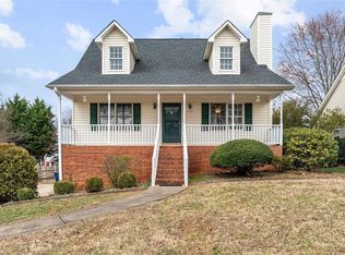 110 Crossfield Ridge Ct, Winston Salem, NC 27127