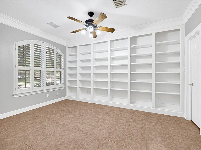 8619 Arranmore Ln — Photo 12