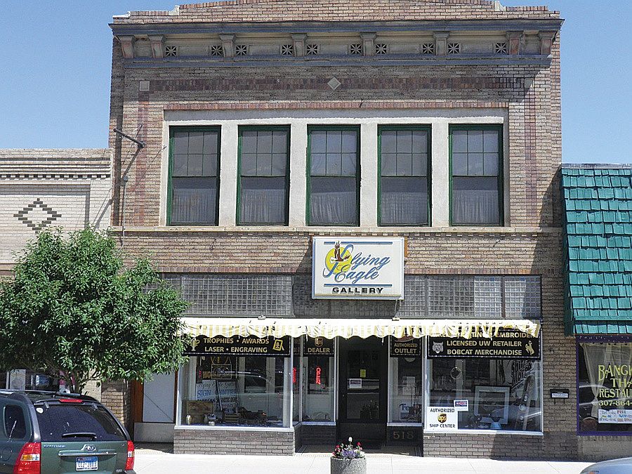 1st image of 518 Broadway St