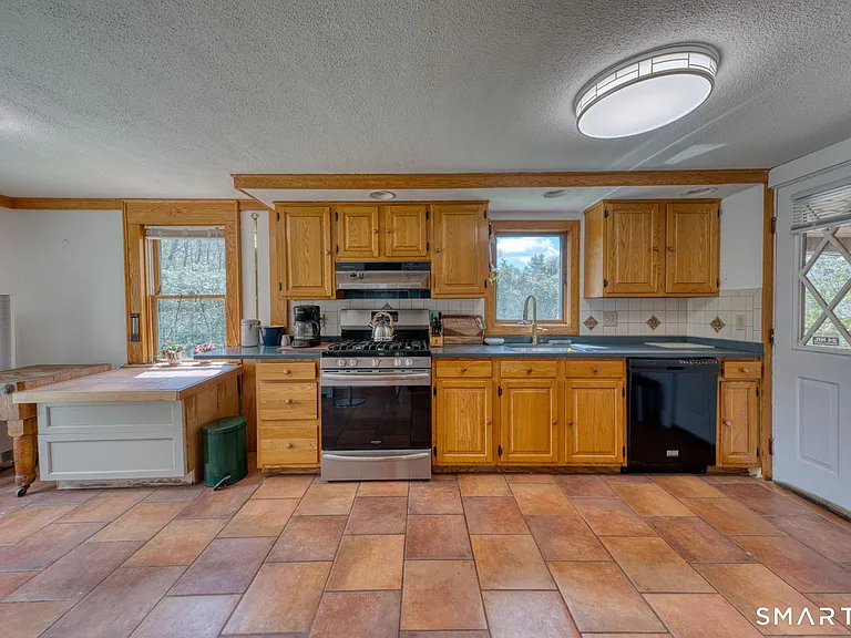 56 Tyler Lake Hts — Photo 12