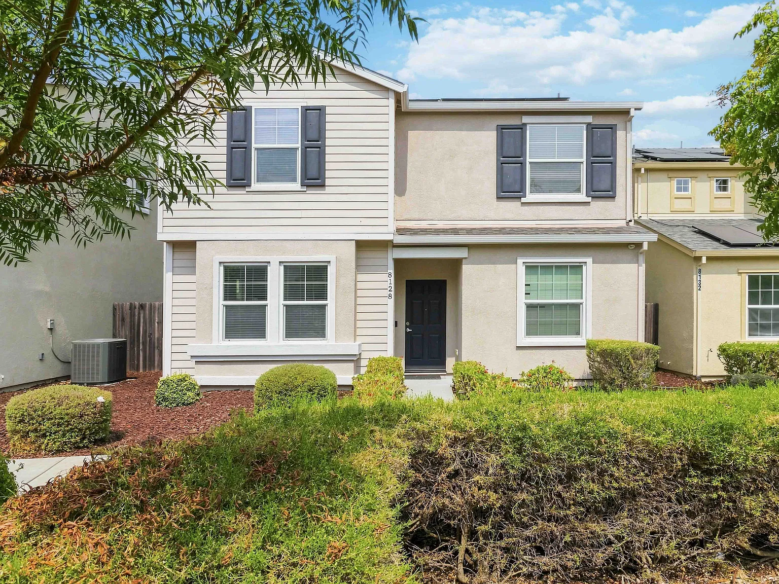 4 bed, 1807 sqft, $2,999 — Photo 3