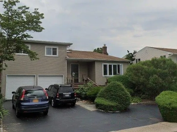 3370 Robbin Lane, Merrick, NY 11566