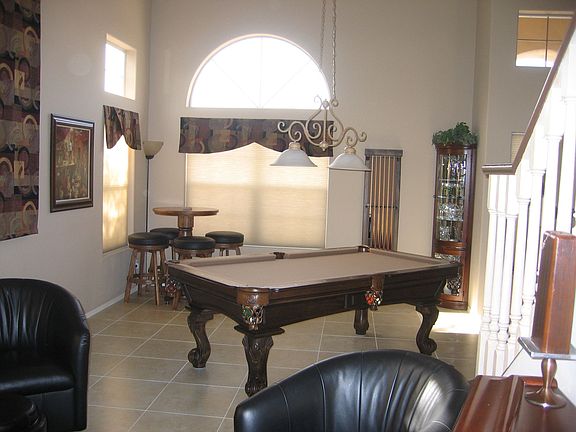 TRADITIONAL L/R USED AS GAME ROOM