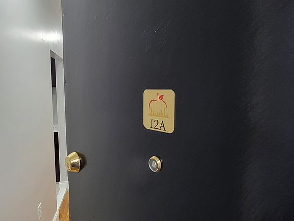 3rd image of 110 61st St APT 12A