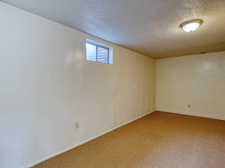 16311 W 14th Ave — Photo 11
