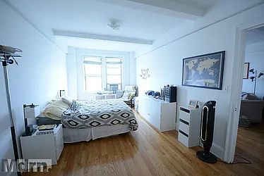 Rented by Mdrn Residential