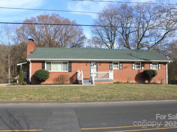 1060 Laurel Ln, Gastonia, NC 28054