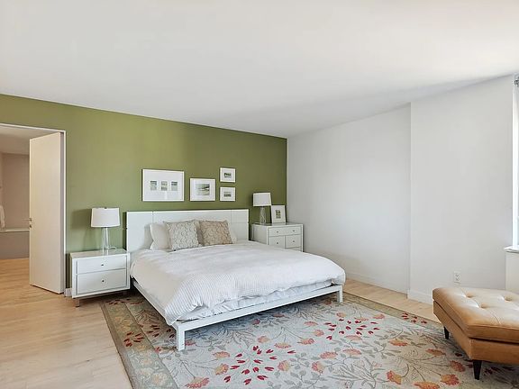5th image of 322 W 57th St APT 50F